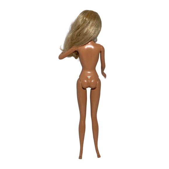 Barbie Princess Bride Doll Jointed #T7365 Blond 2011 w/Substitutions *Read Below - Picture 10 of 15